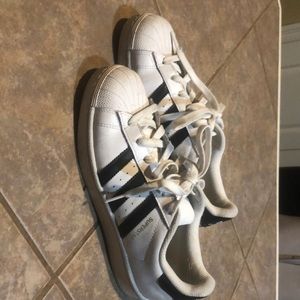 Adidas Tennis Shoes